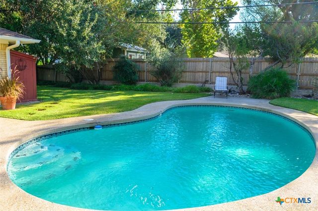 1705 Redwood Drive, Harker Heights, TX 76548