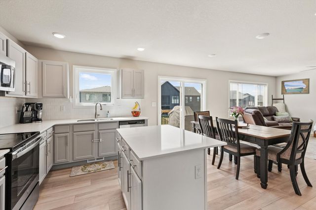 18126 Alpine Drive, Clive, IA 50325