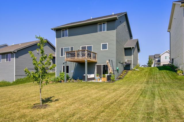 18126 Alpine Drive, Clive, IA 50325