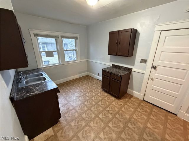 10724 Gooding Avenue, Cleveland, OH 44108