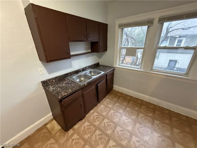 10724 Gooding Avenue, Cleveland, OH 44108