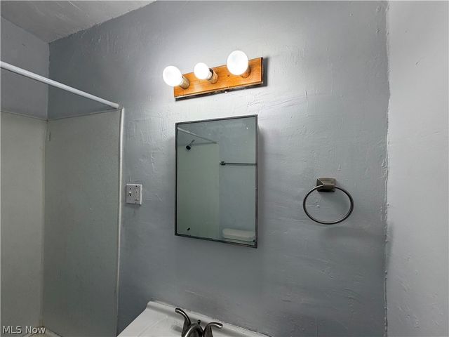 10724 Gooding Avenue, Cleveland, OH 44108