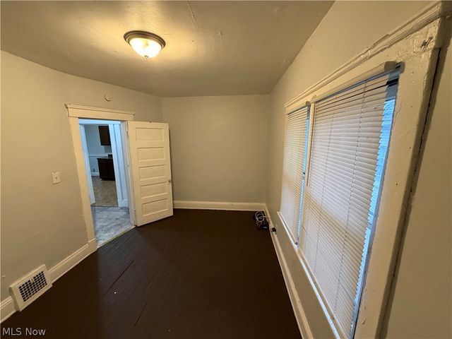 10724 Gooding Avenue, Cleveland, OH 44108