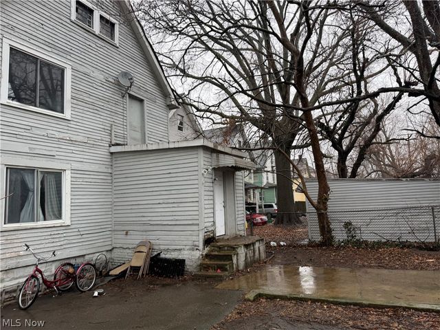 10724 Gooding Avenue, Cleveland, OH 44108