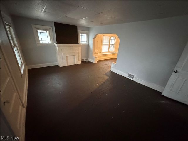 10724 Gooding Avenue, Cleveland, OH 44108