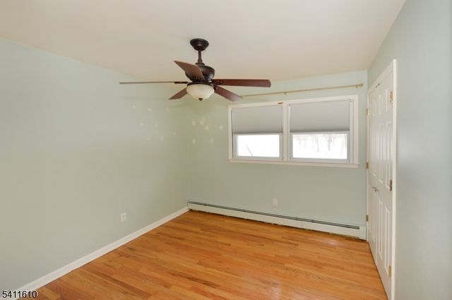 14 Little Ln, Roxbury Twp., NJ 07885