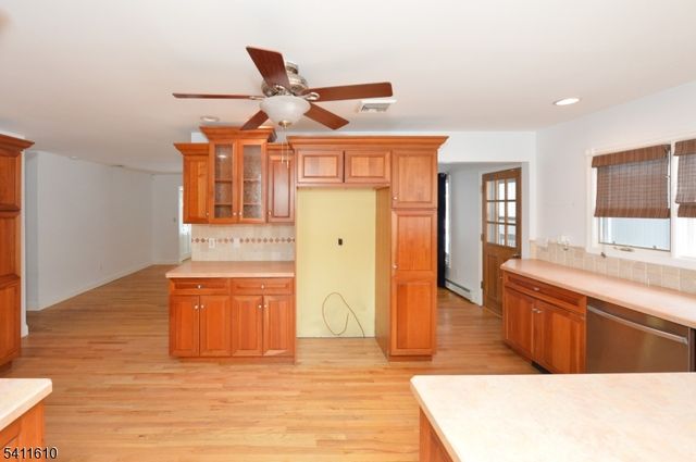 14 Little Ln, Roxbury Twp., NJ 07885