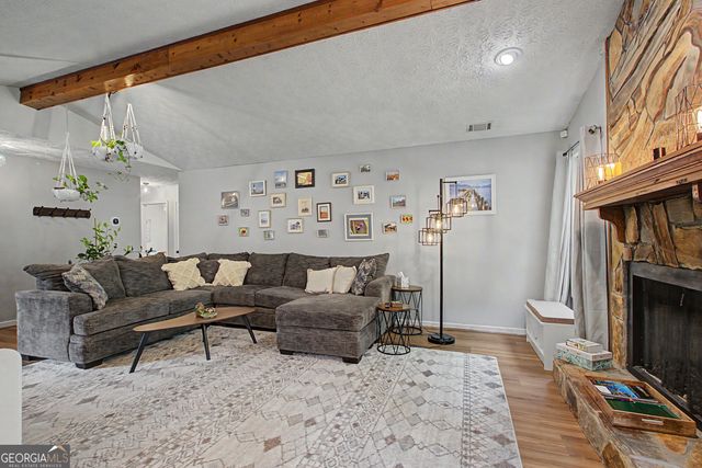 125 Grandchester Way, Fayetteville, GA 30215