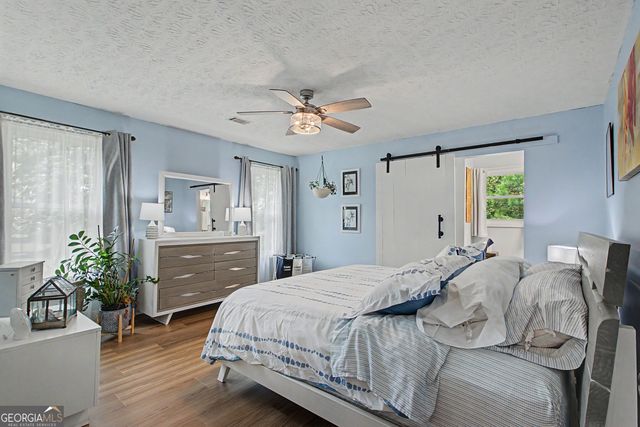 125 Grandchester Way, Fayetteville, GA 30215