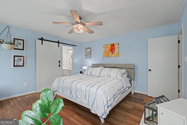 125 Grandchester Way, Fayetteville, GA 30215