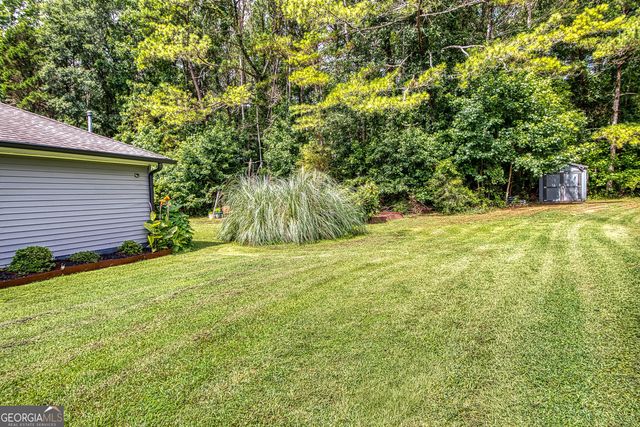 125 Grandchester Way, Fayetteville, GA 30215