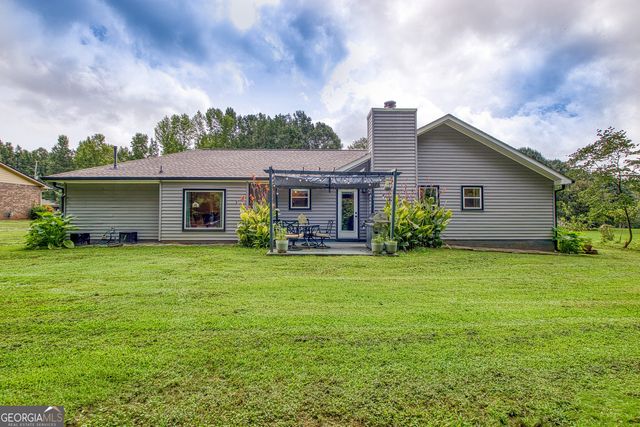 125 Grandchester Way, Fayetteville, GA 30215