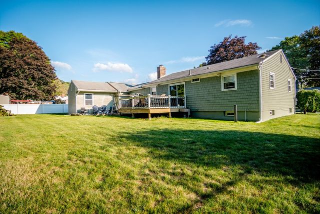 444 Knollwood Drive, Woonsocket, RI 02895