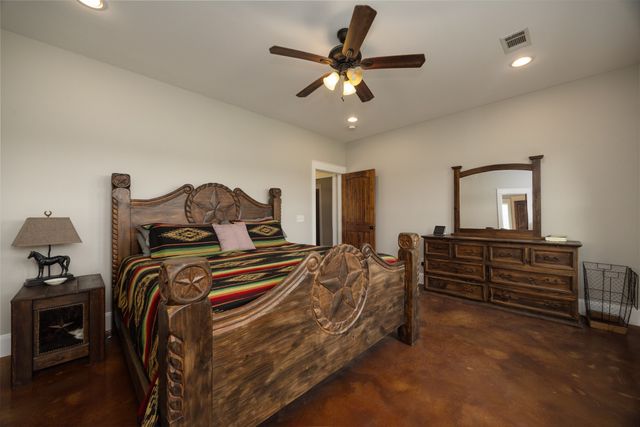 191 Bell Road, Van Alstyne, TX 75495