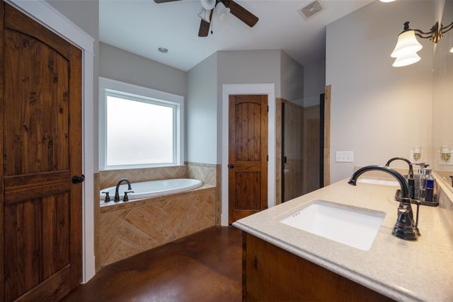 191 Bell Road, Van Alstyne, TX 75495
