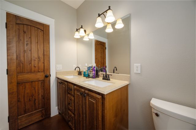 191 Bell Road, Van Alstyne, TX 75495