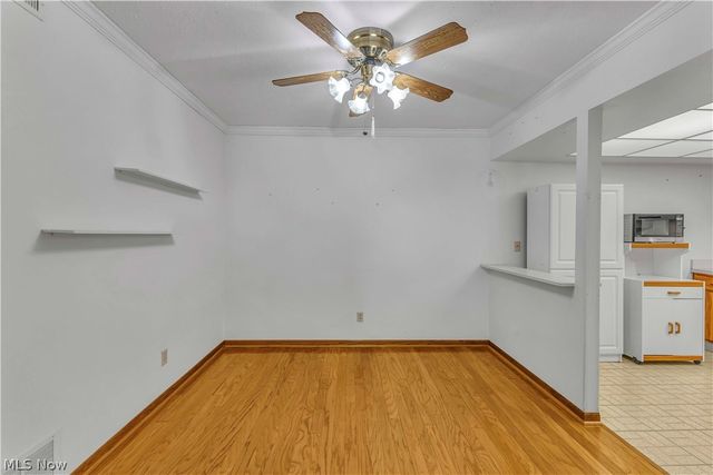 22954 Maple Ridge Road 202B, North Olmsted, OH 44070
