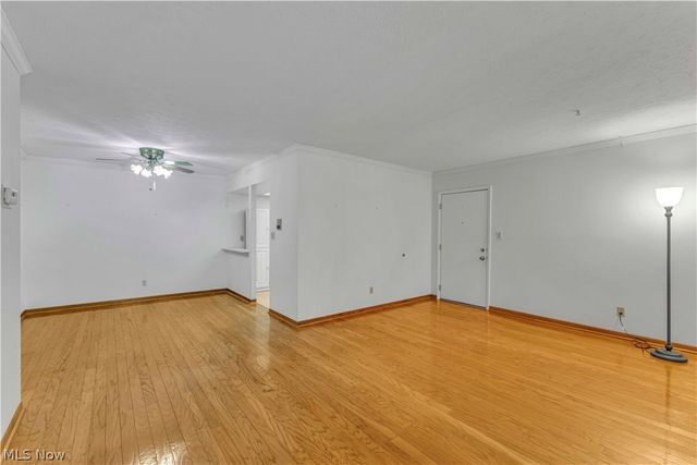 22954 Maple Ridge Road 202B, North Olmsted, OH 44070