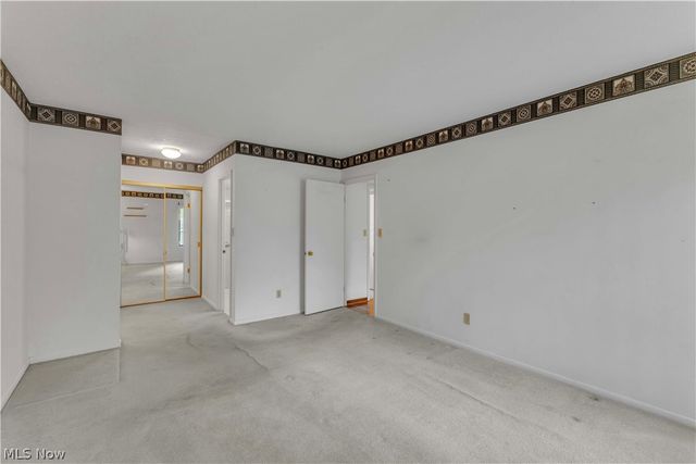 22954 Maple Ridge Road 202B, North Olmsted, OH 44070