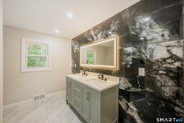 1918 Route 12, Ledyard, CT 06335