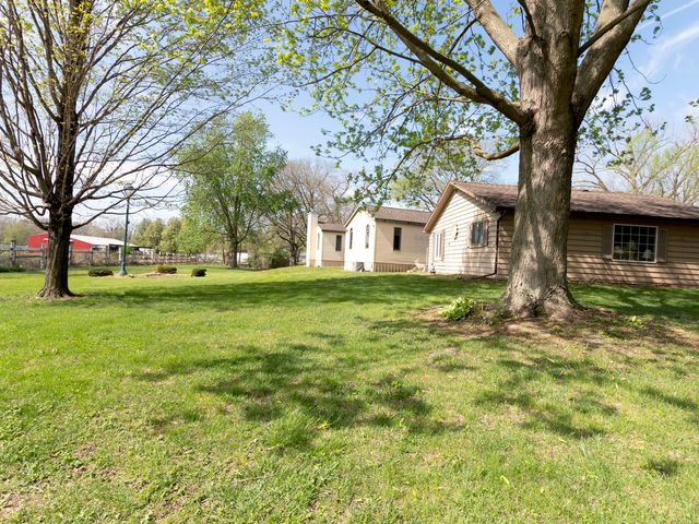 6240 N GUN CLUB Road, Morris, IL 60450