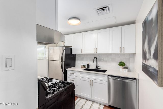 6125 E INDIAN SCHOOL Road 283, Scottsdale, AZ 85251