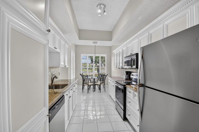 10148 ANDOVER COACH Circle A1, Lake Worth, FL 33449