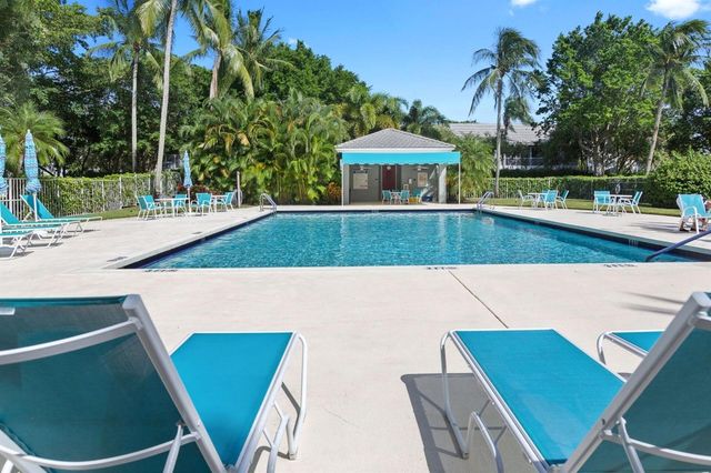 10148 ANDOVER COACH Circle A1, Lake Worth, FL 33449