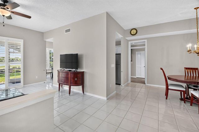 10148 ANDOVER COACH Circle A1, Lake Worth, FL 33449
