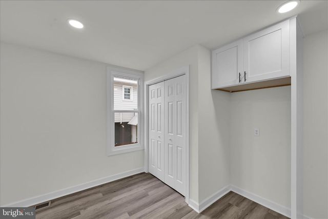 120 E CHESTNUT ST, Frackville, PA 17931