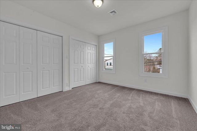 120 E CHESTNUT ST, Frackville, PA 17931