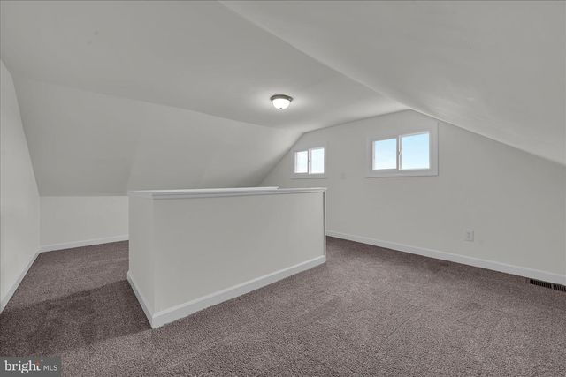 120 E CHESTNUT ST, Frackville, PA 17931