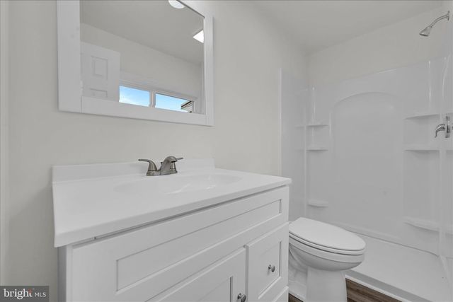 120 E CHESTNUT ST, Frackville, PA 17931