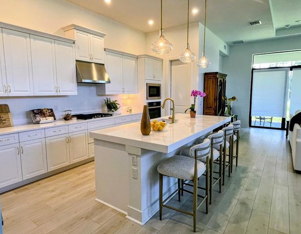 7030 SE Haven Lane, Stuart, FL 34997