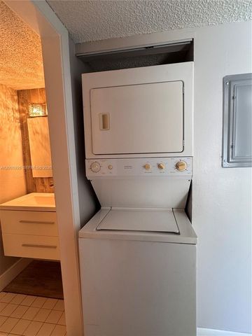 910 Constitution Dr 910C, Homestead, FL 33034