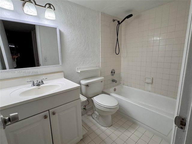 910 Constitution Dr 910C, Homestead, FL 33034