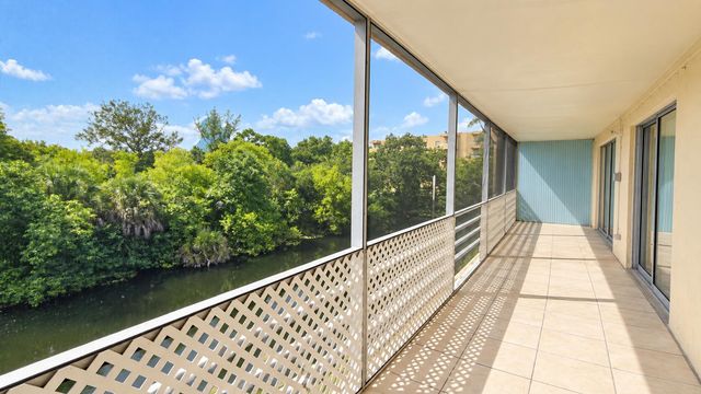 4131 STIRLING 305, Dania Beach, FL 33314