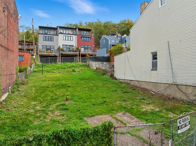 518-520 Armandale St., Central North Side, PA 15212