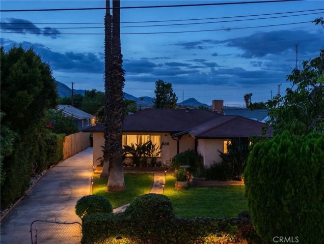 838 E G, Colton, CA 92324