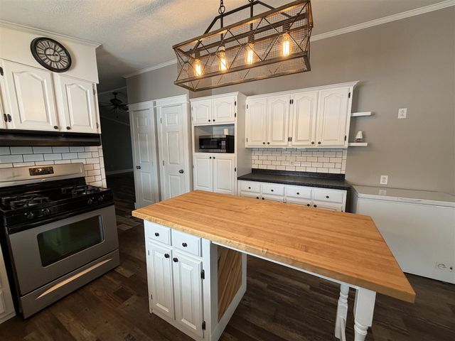 580 S Snyder Street, Marcellus, MI 49067