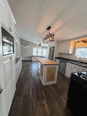 580 S Snyder Street, Marcellus, MI 49067