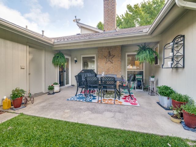 6810 Fawn Valley Place, Rowlett, TX 75089