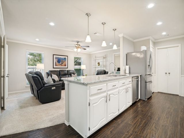6810 Fawn Valley Place, Rowlett, TX 75089