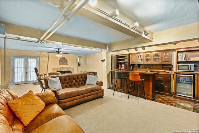 5351 Fredericksburg, San Antonio, TX 78229