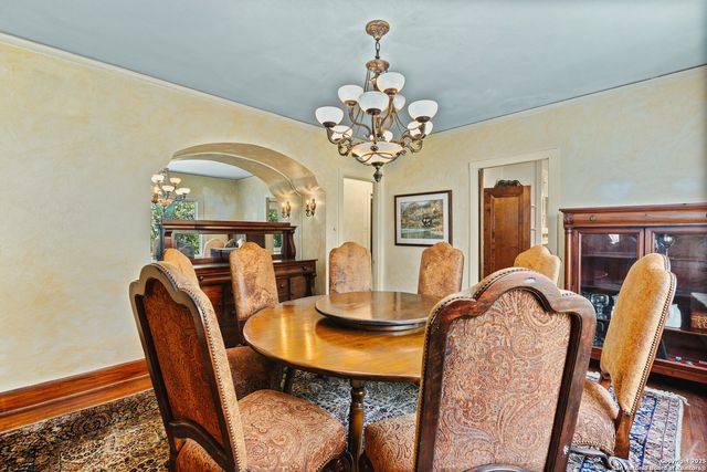 5351 Fredericksburg, San Antonio, TX 78229