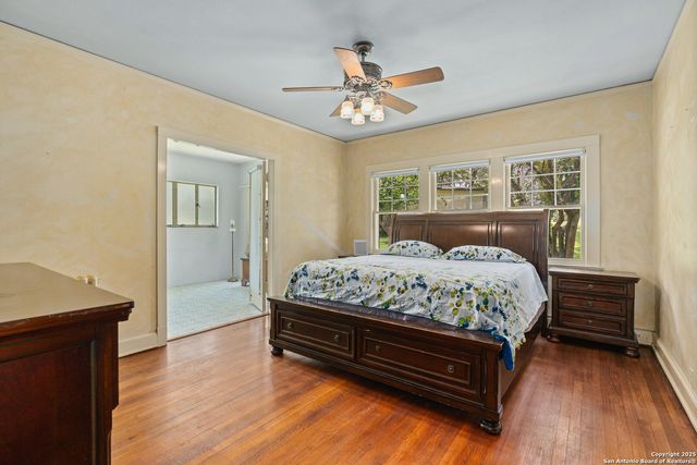 5351 Fredericksburg, San Antonio, TX 78229