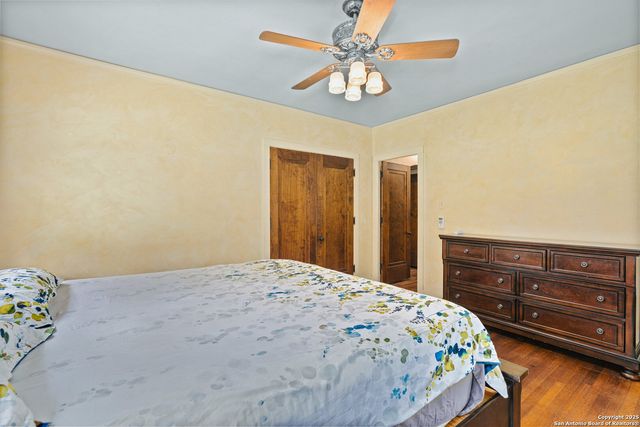 5351 Fredericksburg, San Antonio, TX 78229