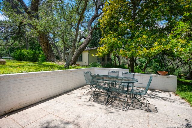 5351 Fredericksburg, San Antonio, TX 78229