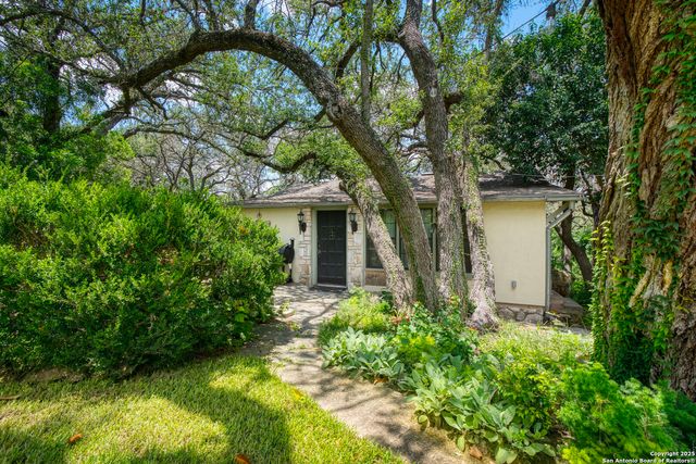 5351 Fredericksburg, San Antonio, TX 78229