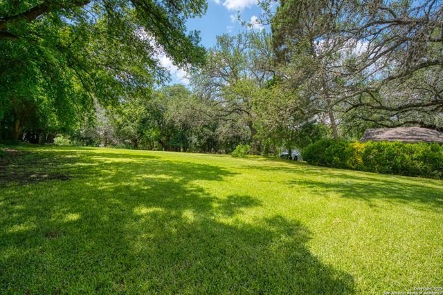 5351 Fredericksburg, San Antonio, TX 78229